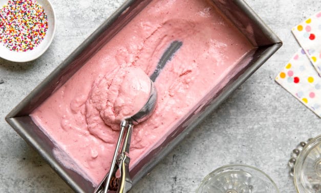 Easy Strawberry Frozen Yogurt Recipe (without an ice cream maker!)