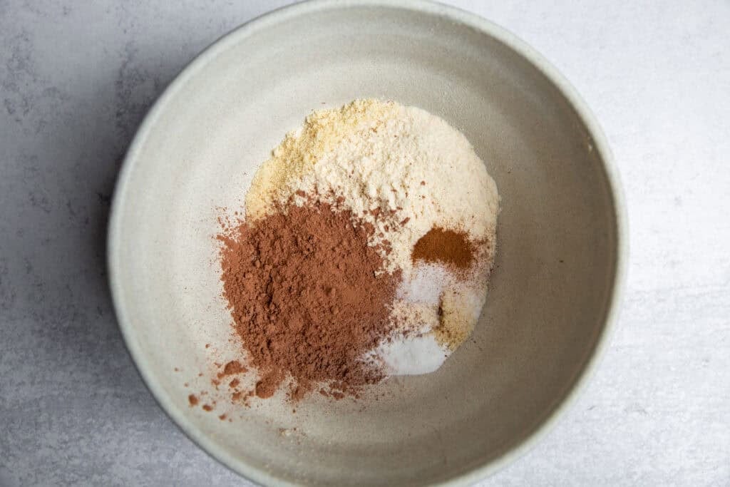 the dry ingredients for the cookie based in a bowl before combining.