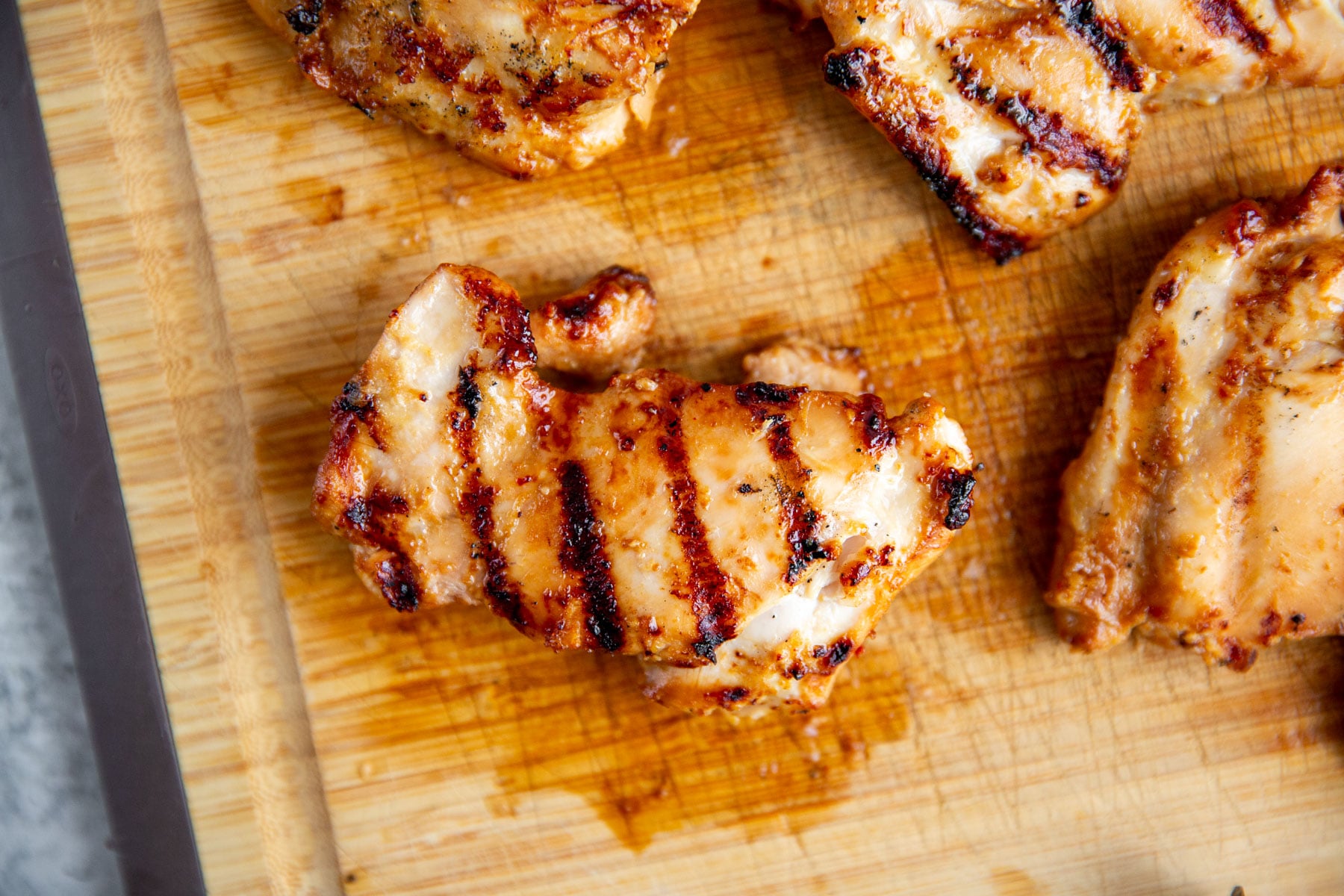 Grilled chicken marinated with creamy miso dressing. 